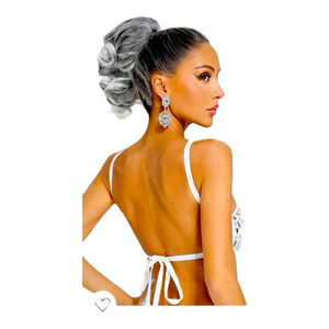 REECHO Hair Extension Clip Grey with Silver Ends Nice Curls